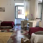 Navona Inn Apartments