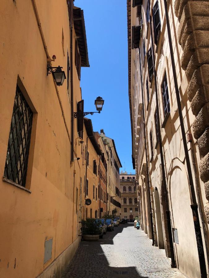 Navona